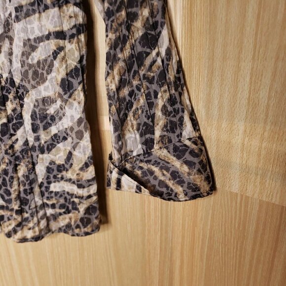 JM Collection Petite Womens Animal Print Semi Sheer Button Down Shirt MP - Picture 4 of 6